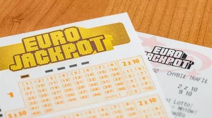 Gdzie i o której możesz śledzić losowanie Eurojackpot? Odkryj wszystkie szczegóły!