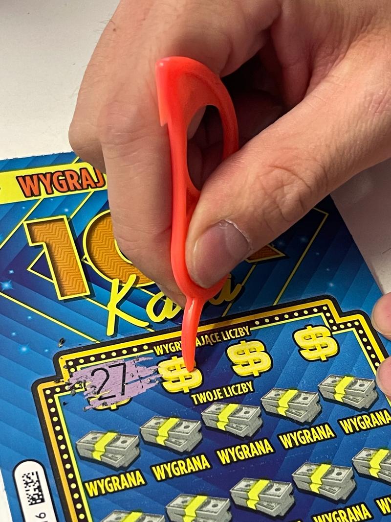 Jak delikatnie zdrapać zdrapki