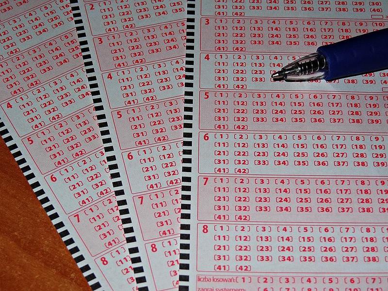 Jakie kupony lotto na wesele warto kupić? Oto wszystko, co musisz wiedzieć