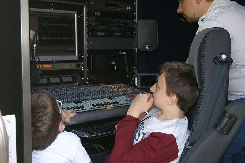 Jak dołączyć do loterii RMF