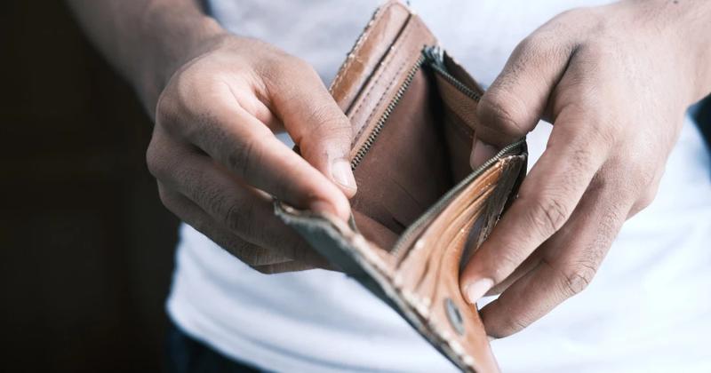 Jak skutecznie wyjść z długów przy 7 pożyczkach – sprawdzone strategie spłaty