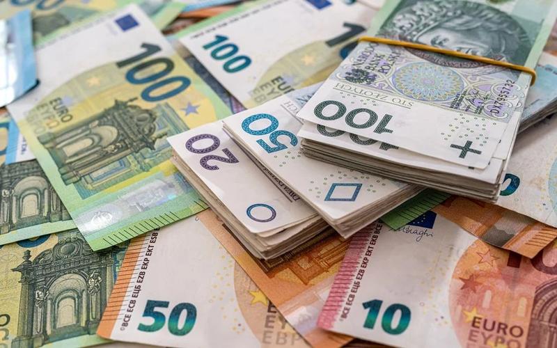 Jak uniknąć nieprzyjemnych kosztów przy wyliczaniu odsetek ustawowych?